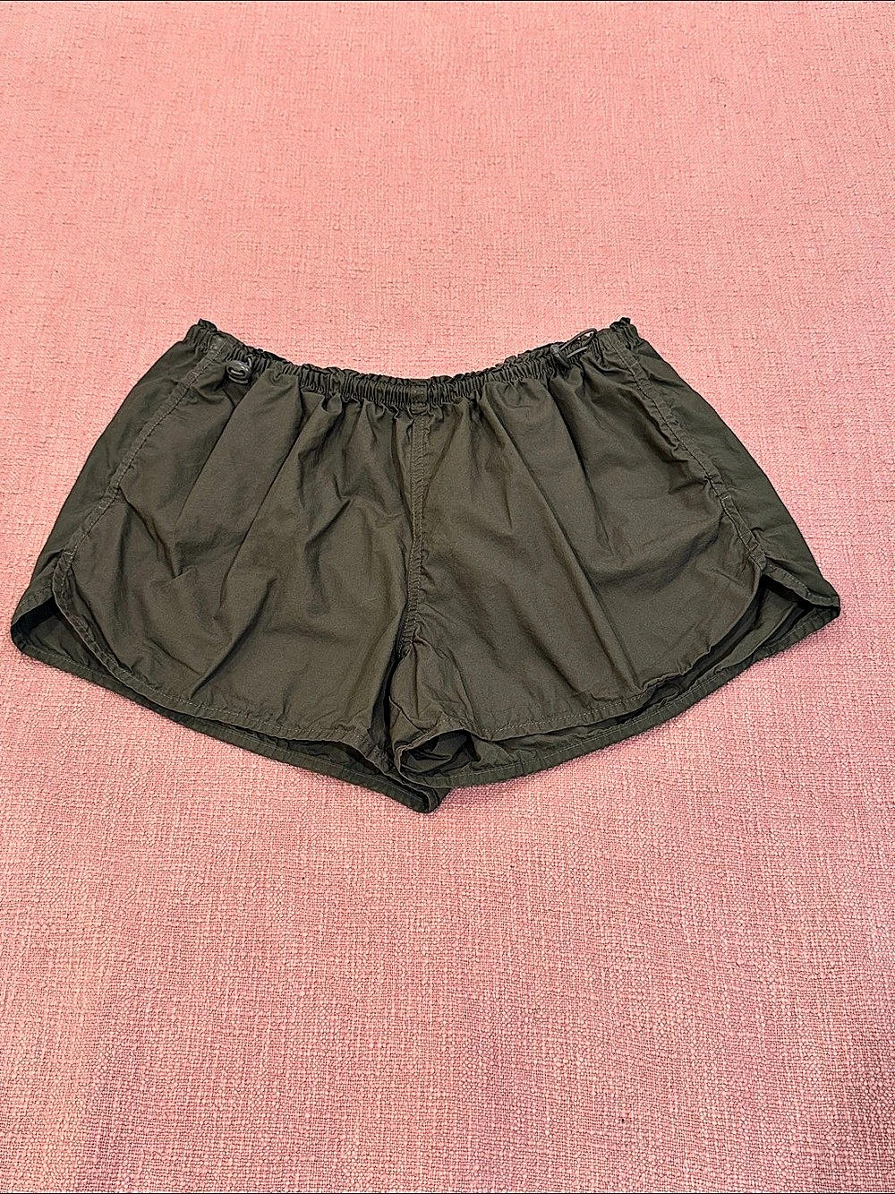 No Boundaries med wm’s running shorts Olive Athletic Shorts with bungee tie wais